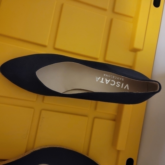 New $155 VISCATA BARCELONA V Cut Roses Canvas Wedge Shoes Navy Blue size 41/10 - Picture 5 of 9